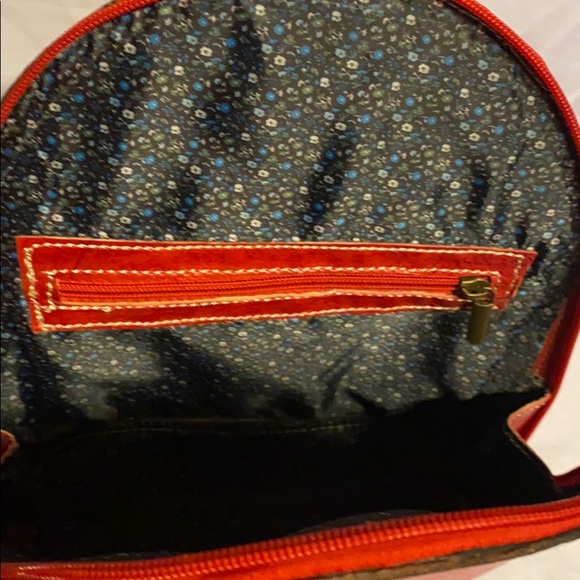 Moroccan Leather Crossbody Backpack - Picture 10 of 13